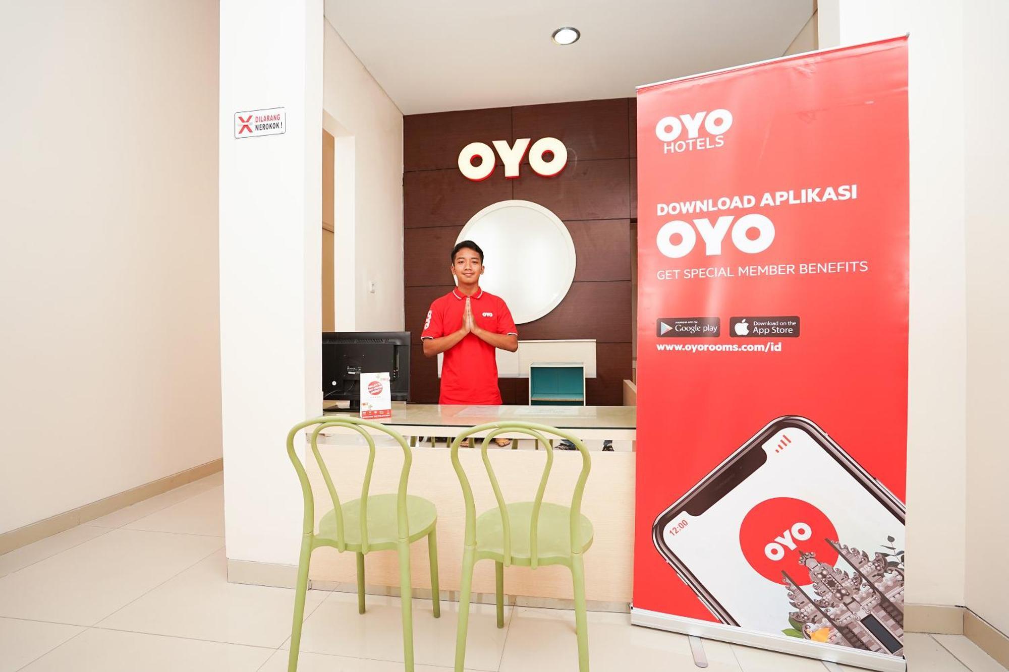 Oyo 782 Menjangan Residence At Citraland 1 Surabaya Exterior photo